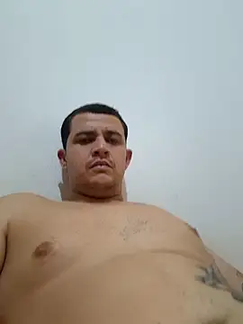 Snapshot of comcoroas chatting on 02/27/25, 05:37 comcoroas online show from 02/27/25, 05:37