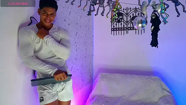 ken  owens online show from 10/23/25, 04:33