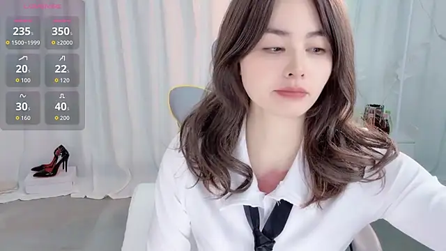 weiwei160 online show from 11/26/25, 10:15