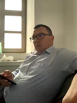 Mike8523 online show from 11/15/25, 06:06