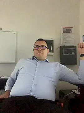 Mike8523 online show from 10/30/25, 05:17