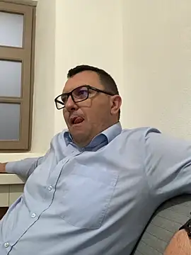 Mike8523 online show from 11/23/25, 05:28