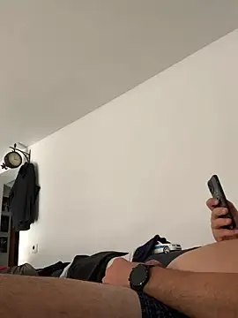 Mike8523 online show from 10/27/25, 01:01