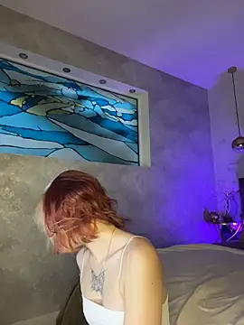 MeryWeaver online show from 11/01/25, 07:02