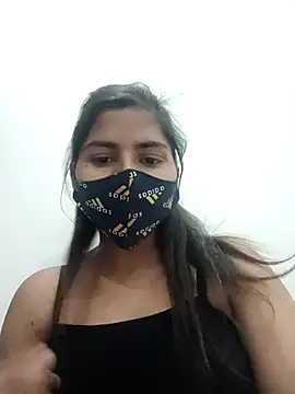 Snapshot of heena-3678 chatting on 03/23/25, 07:20 heena-3678 online show from 03/23/25, 07:20