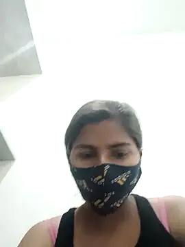 Snapshot of heena-3678 chatting on 03/17/25, 03:25 heena-3678 online show from 03/17/25, 03:25