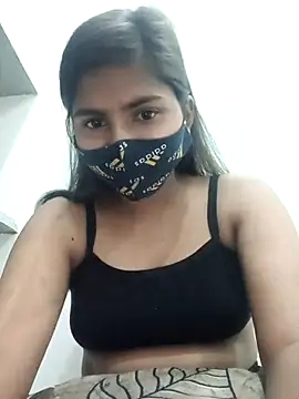 Snapshot of heena-3678 chatting on 03/22/25, 11:42 heena-3678 online show from 03/22/25, 11:42