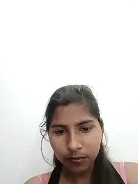 Snapshot of heena-3678 chatting on 03/04/25, 06:15 heena-3678 online show from 03/04/25, 06:15