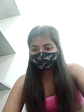 Snapshot of heena-3678 chatting on 03/21/25, 01:23 heena-3678 online show from 03/21/25, 01:23