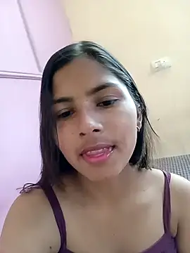 Snapshot of heena-3678 chatting on 03/29/26, 12:29 heena-3678 online show from 03/29/26, 12:29