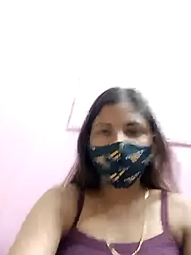 Snapshot of heena-3678 chatting on 03/31/26, 06:43 heena-3678 online show from 03/31/26, 06:43