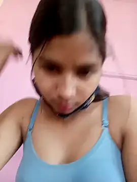 Snapshot of heena-3678 chatting on 03/14/26, 10:21 heena-3678 online show from 03/14/26, 10:21