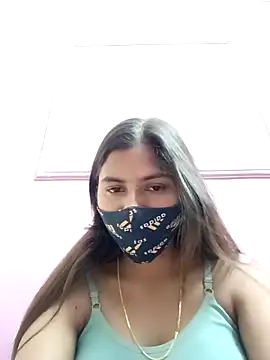 Snapshot of heena-3678 chatting on 03/22/26, 01:12 heena-3678 online show from 03/22/26, 01:12