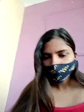 Snapshot of heena-3678 chatting on 11/10/25, 04:28 heena-3678 online show from 11/10/25, 04:28