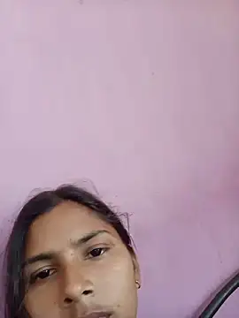 Snapshot of heena-3678 chatting on 05/24/26, 10:04 heena-3678 online show from 05/24/26, 10:04