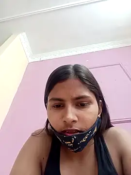 Snapshot of heena-3678 chatting on 04/07/26, 12:18 heena-3678 online show from 04/07/26, 12:18