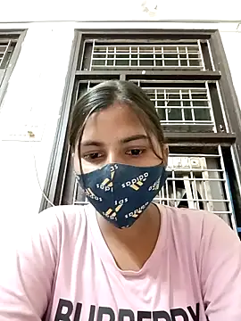 Snapshot of heena-3678 chatting on 09/13/25, 02:06 heena-3678 online show from 09/13/25, 02:06