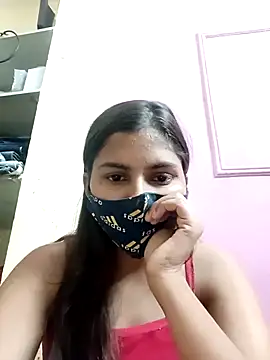 Snapshot of heena-3678 chatting on 10/31/25, 08:05 heena-3678 online show from 10/31/25, 08:05