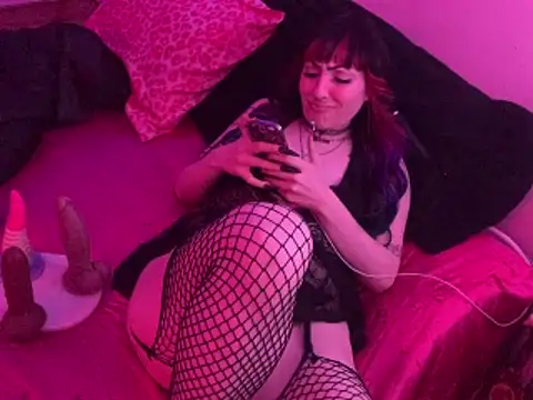 ChrryFoxx online show from 04/13/26, 11:03