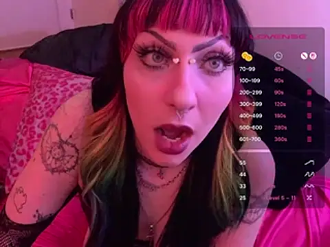Snapshot of ChrryFoxx chatting on 06/07/26, 11:37 ChrryFoxx online show from 06/07/26, 11:37
