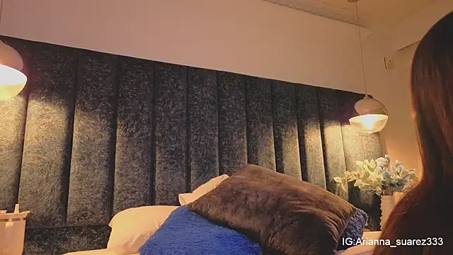 Ariannaa Suarez1 online show from 01/10/26, 04:57