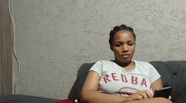 Snapshot of xMiAmor chatting on 03/21/25, 05:23 xMiAmor online show from 03/21/25, 05:23