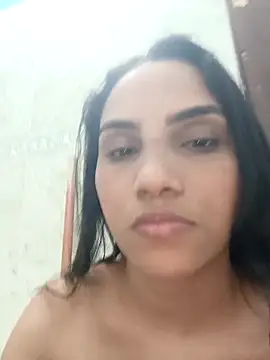 Snapshot of Laurabutt chatting on 09/30/25, 04:40 Laurabutt online show from 09/30/25, 04:40