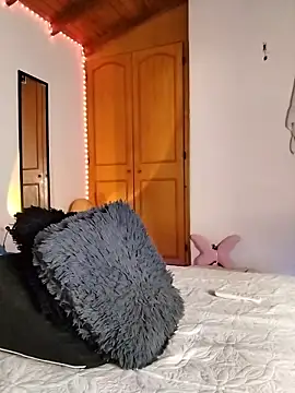 morenosiam online show from 12/17/25, 01:54