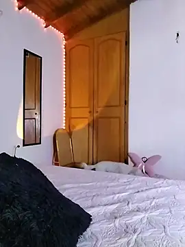 morenosiam online show from 12/21/25, 06:48