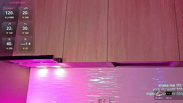 Snapshot of CutiePie69__ chatting on 12/04/25, 08:41 CutiePie69 online show from 12/04/25, 08:41