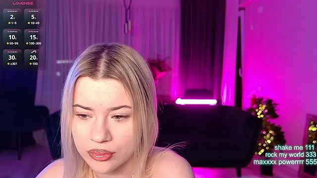 Snapshot of CutiePie69__ chatting on 02/06/26, 08:49 CutiePie69 online show from 02/06/26, 08:49