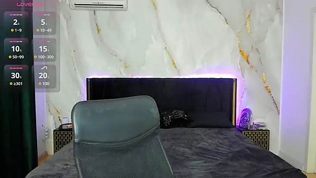 Snapshot of CutiePie69__ chatting on 03/20/25, 08:29 CutiePie69 online show from 03/20/25, 08:29