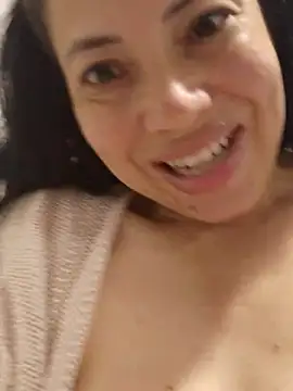 Ana-traviesa online show from 04/11/26, 02:41