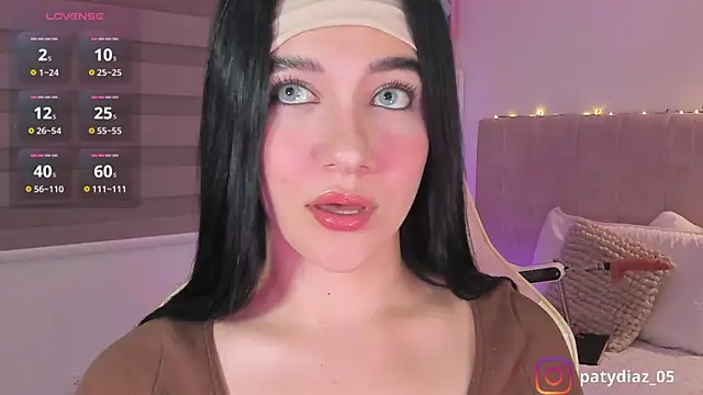MiiaParker6972 online show from 05/01/26, 02:05