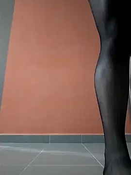 gothicmagiccatgirl online show from 11/09/25, 11:31