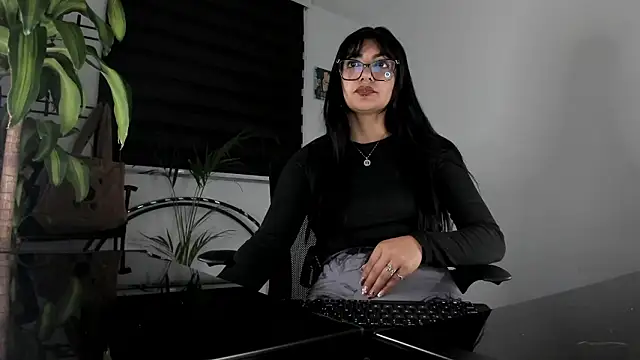 Snapshot of Emmaa_allen chatting on 02/12/26, 01:49 Emmaa allen online show from 02/12/26, 01:49