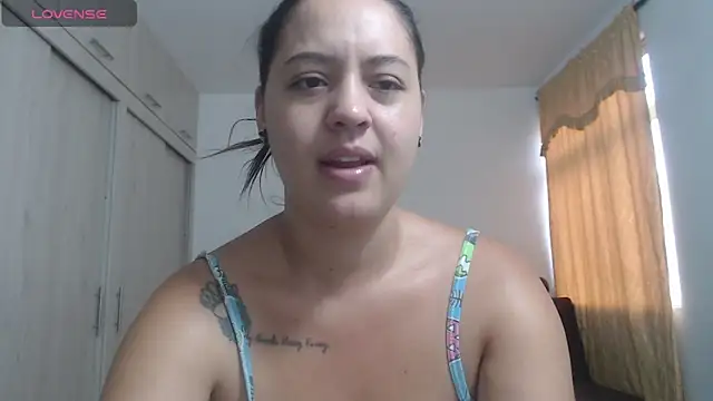 Snapshot of Anthonela_Queen chatting on 11/05/25, 12:41 Anthonela Queen online show from 11/05/25, 12:41