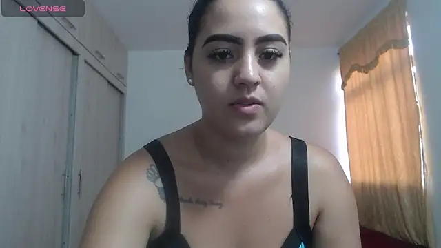 Snapshot of Anthonela_Queen chatting on 10/05/25, 12:29 Anthonela Queen online show from 10/05/25, 12:29