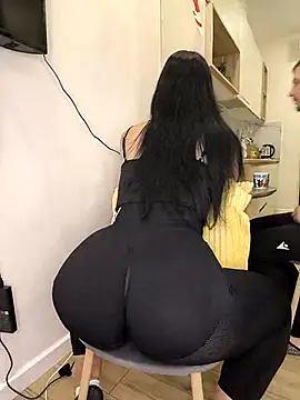 Snapshot of _KissMyAss_ chatting on 05/01/26, 05:40 KissMyAss online show from 05/01/26, 05:40