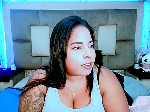 Snapshot of indiantopaz694u chatting on 11/14/25, 04:43 indiantopaz694u online show from 11/14/25, 04:43