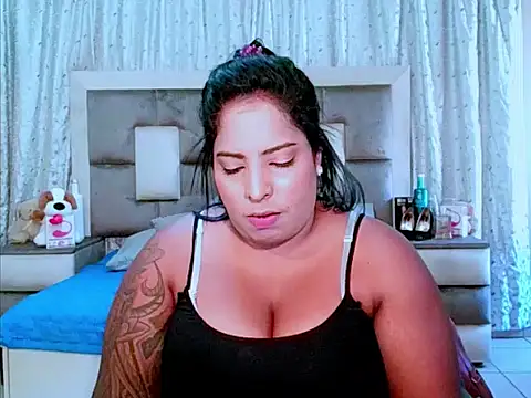 Snapshot of indiantopaz694u chatting on 03/08/25, 08:33 indiantopaz694u online show from 03/08/25, 08:33