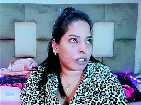 Snapshot of indiantopaz694u chatting on 06/25/26, 06:07 indiantopaz694u online show from 06/25/26, 06:07