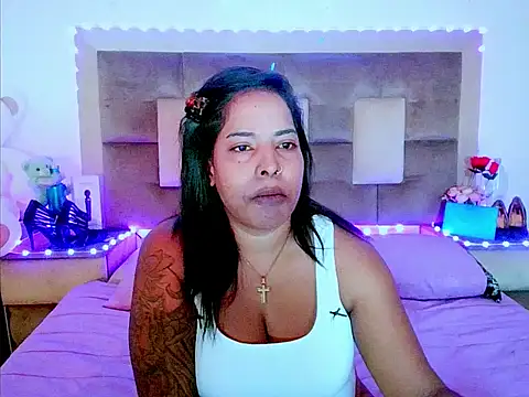 indiantopaz694u online show from 05/06/26, 04:05