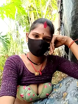 Chhavi Chadha online show from 11/22/25, 07:18