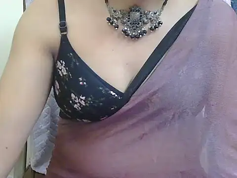 Lovely Manvi online show from 10/08/25, 03:46