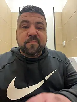 Snapshot of Alexander18edd chatting on 02/09/26, 06:55 Alexander18edd online show from 02/09/26, 06:55