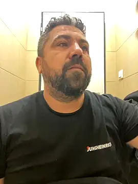 Snapshot of Alexander18edd chatting on 09/10/25, 10:58 Alexander18edd online show from 09/10/25, 10:58