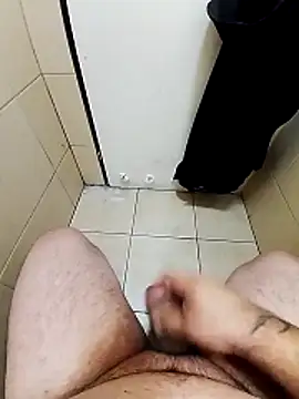 Snapshot of Alexander18edd chatting on 12/16/25, 07:45 Alexander18edd online show from 12/16/25, 07:45