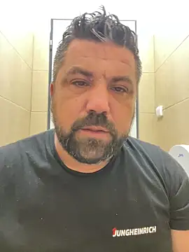 Snapshot of Alexander18edd chatting on 09/11/25, 11:10 Alexander18edd online show from 09/11/25, 11:10