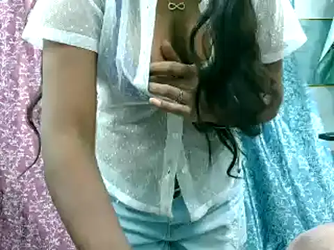 Snapshot of Lovely_Jiya chatting on 09/23/25, 12:45 Lovely Jiya online show from 09/23/25, 12:45